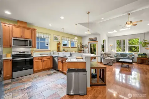 1759 Grand Avenue Mount Vernon WA 98274