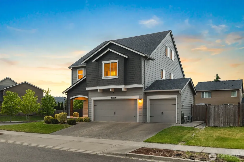 914 O'farrell Lane NW Orting WA 98360