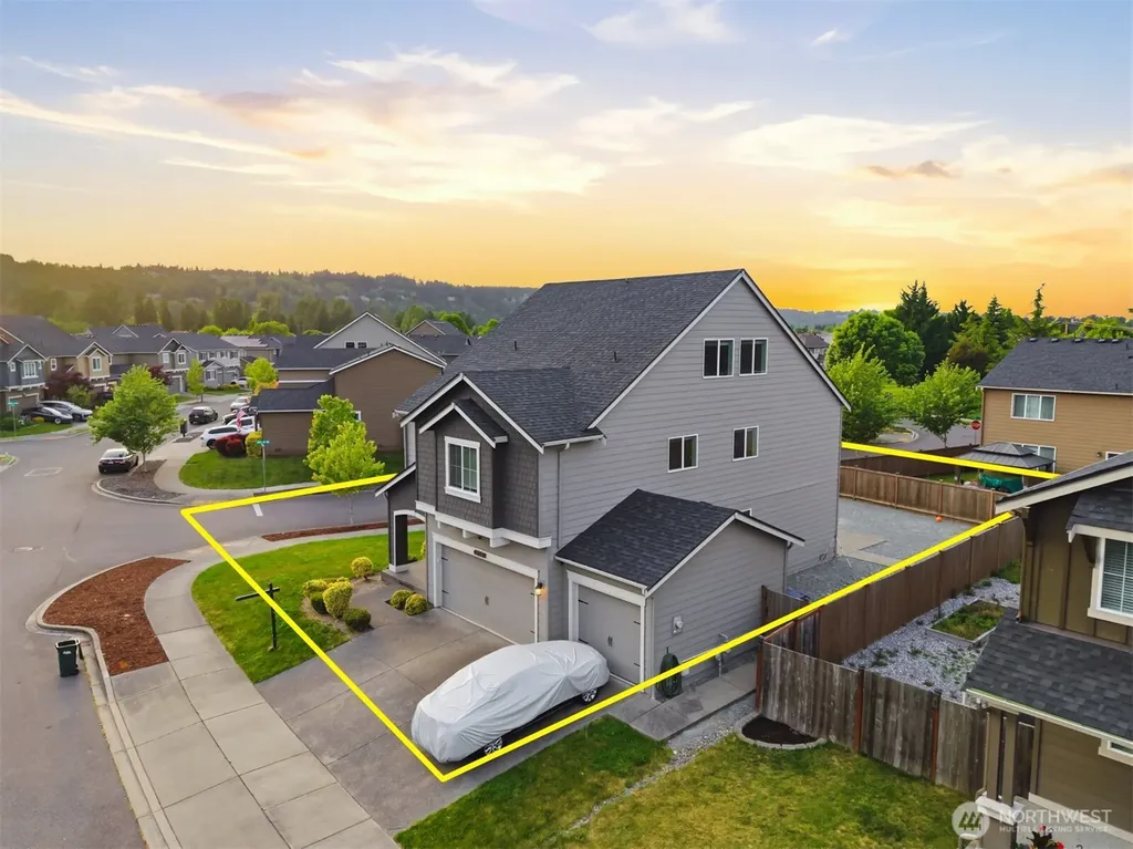 914 O'farrell Lane NW Orting WA 98360
