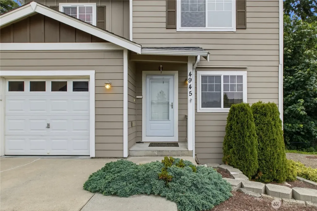 4945 Bowwood Circle NE Bremerton WA 98310