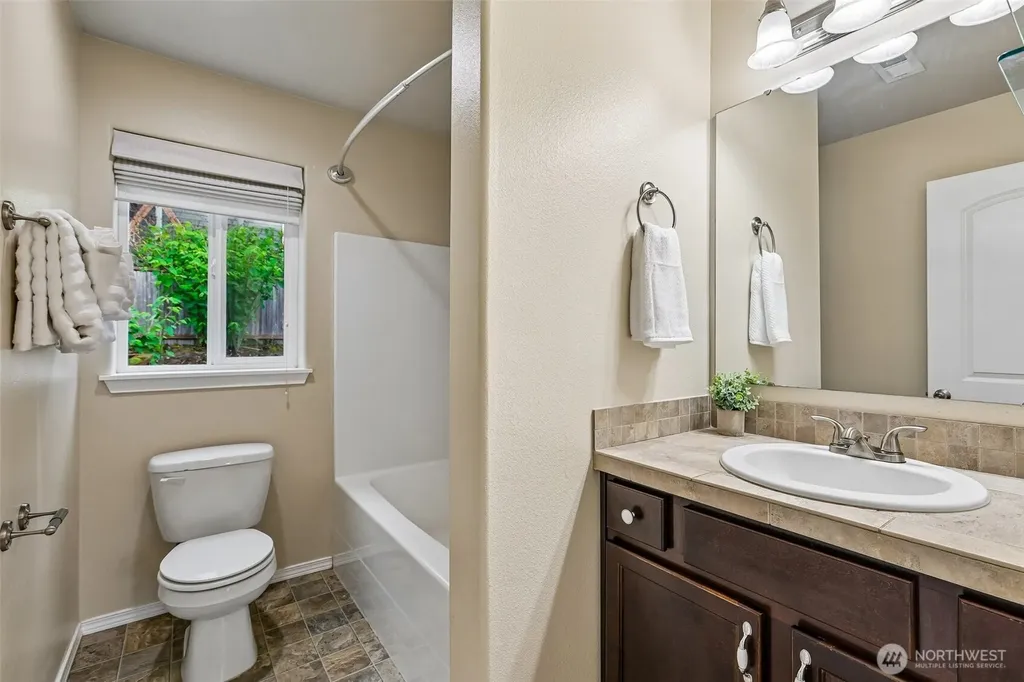 11747 64th Lane S Seattle WA 98178