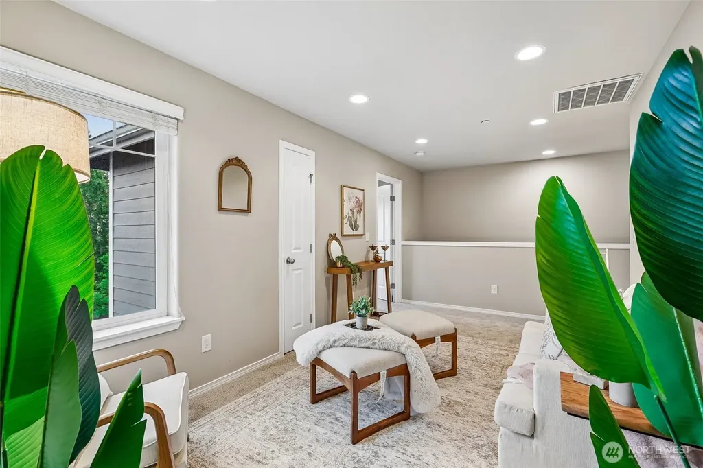 11747 64th Lane S Seattle WA 98178