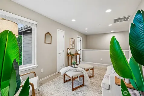 11747 64th Lane S Seattle WA 98178