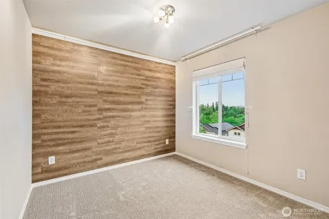 11747 64th Lane S Seattle WA 98178