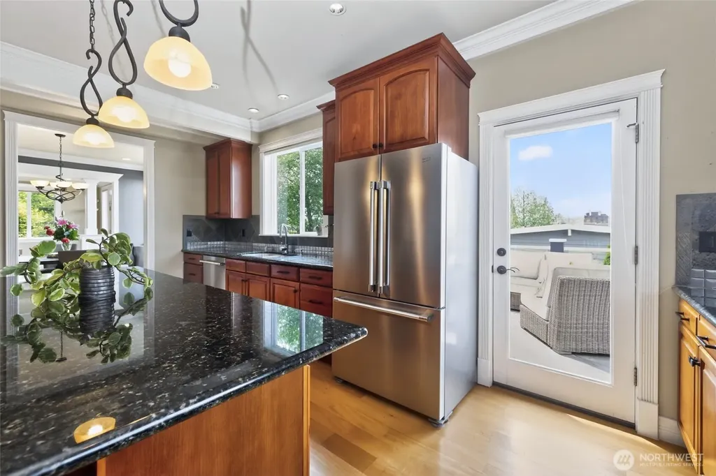 816 Walnut Street Edmonds WA 98020