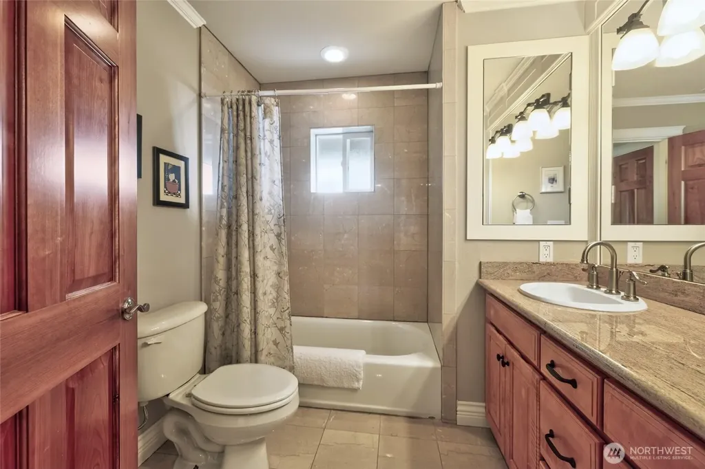 816 Walnut Street Edmonds WA 98020