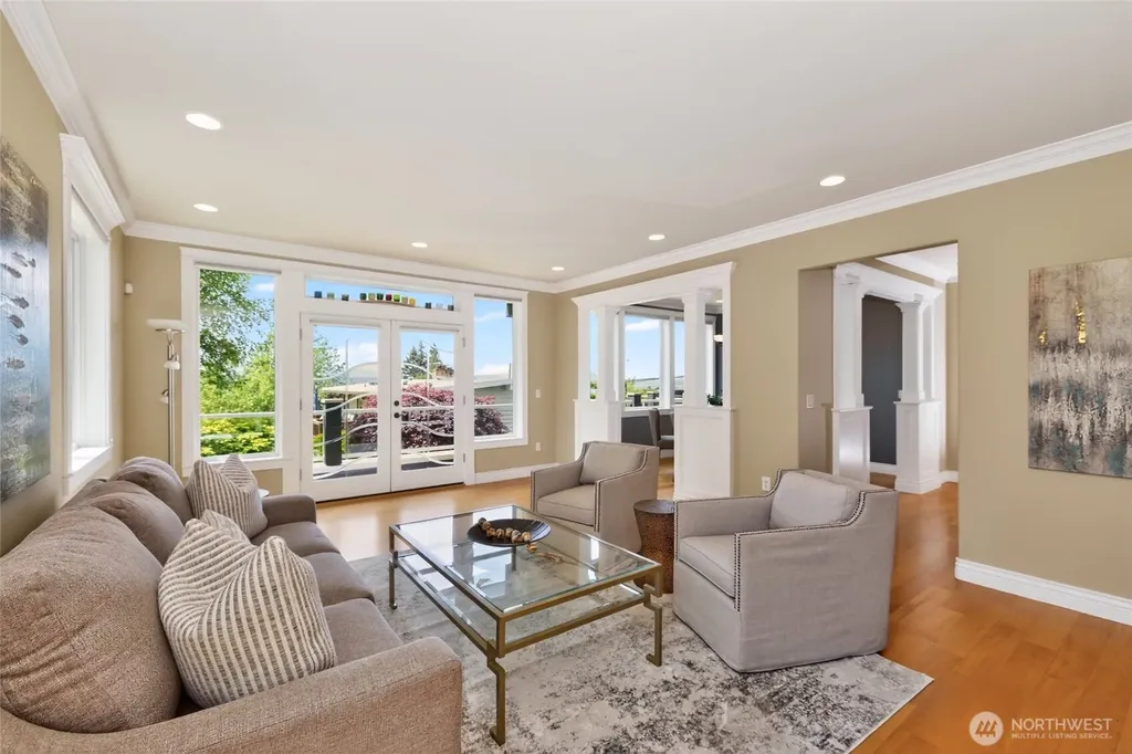 816 Walnut Street Edmonds WA 98020