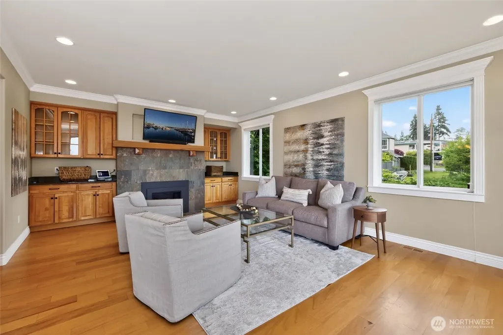 816 Walnut Street Edmonds WA 98020