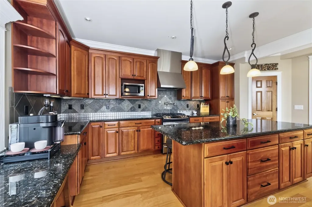 816 Walnut Street Edmonds WA 98020