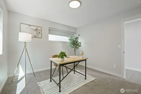 2337 W Plymouth Street Seattle WA 98199