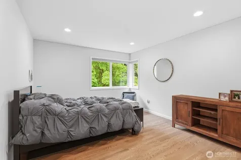 14415 221st Avenue NE Woodinville WA 98077