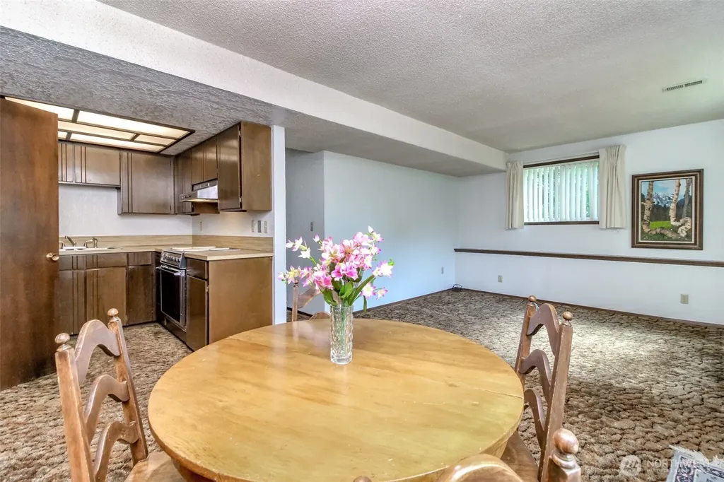 13632 183rd Avenue SE Renton WA 98059