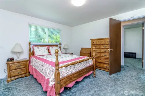 13632 183rd Avenue SE Renton WA 98059
