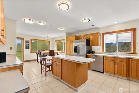 427 Rendezvous Road Winthrop WA 98862