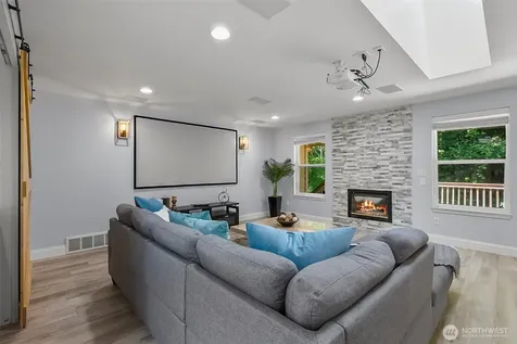 4930 Narbeck Avenue Everett WA 98203