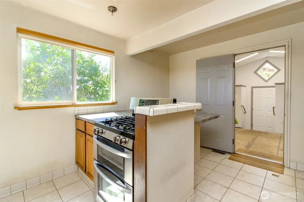 16235 NE 51st Street Redmond WA 98052