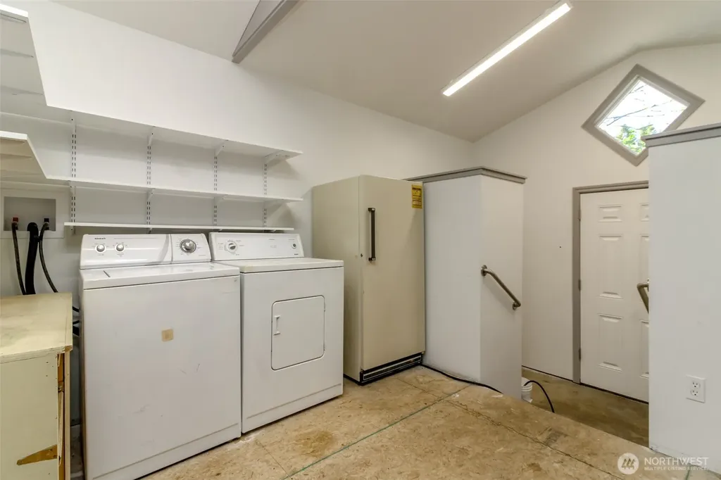 16235 NE 51st Street Redmond WA 98052