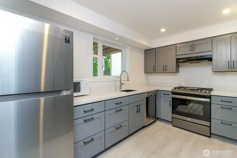 16235 NE 51st Street Redmond WA 98052