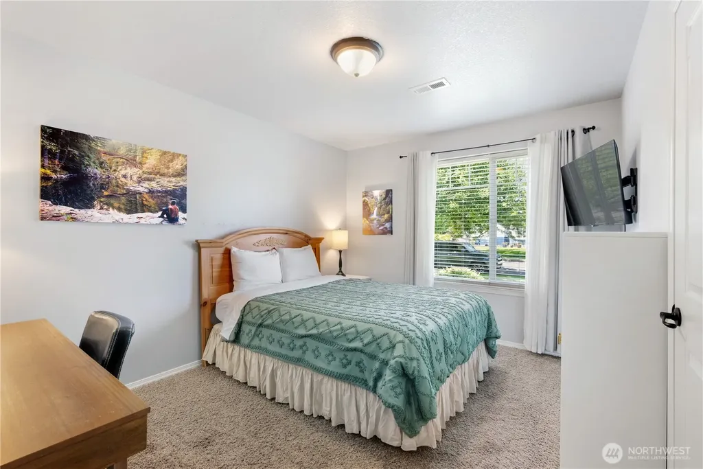 156 Wyatt Drive Kelso WA 98626