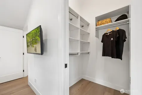 311 NW 89th Street Seattle WA 98117