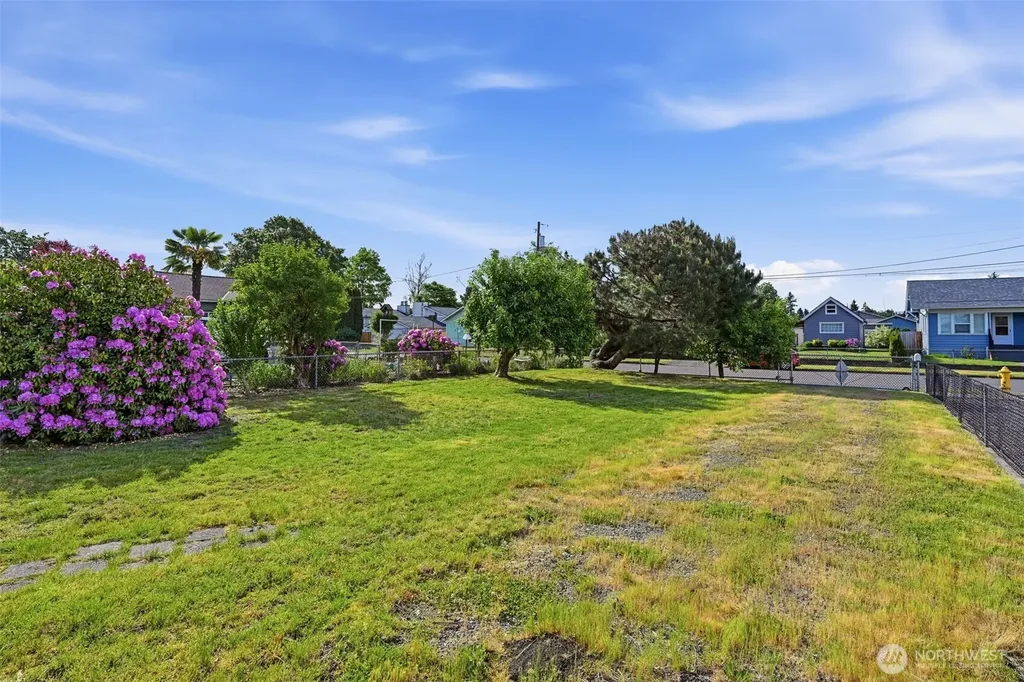 229 13th Street SE Auburn WA 98002