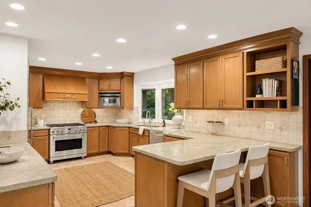 5601 43rd Avenue W Seattle WA 98199
