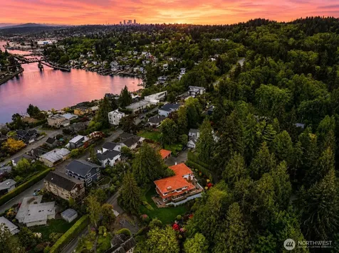5601 43rd Avenue W Seattle WA 98199