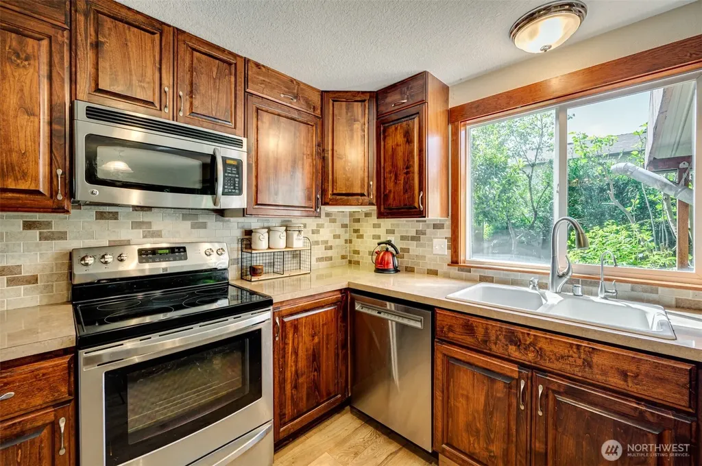 15521 NE 87th Street Vancouver WA 98682