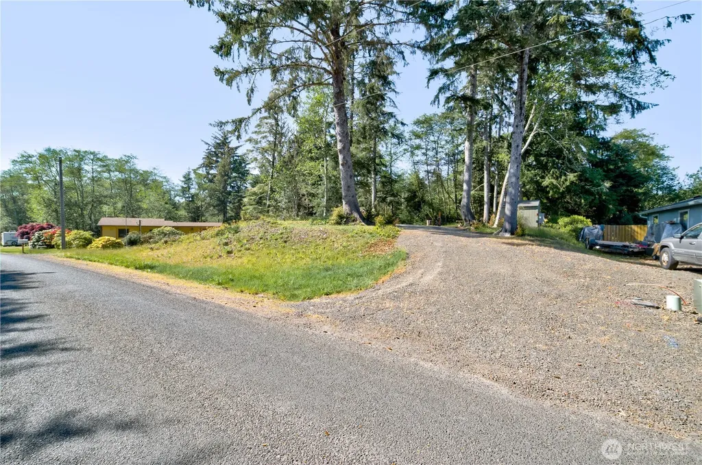 1907 324th Place Ocean Park WA 98640