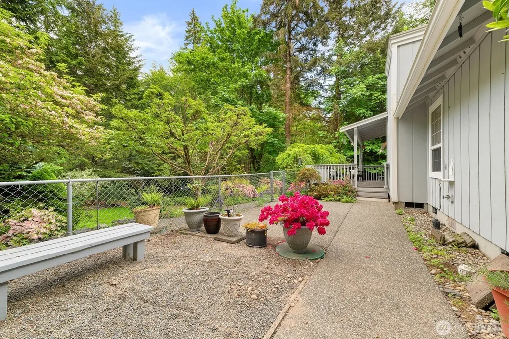 13423 100th Street NW Gig Harbor WA 98329