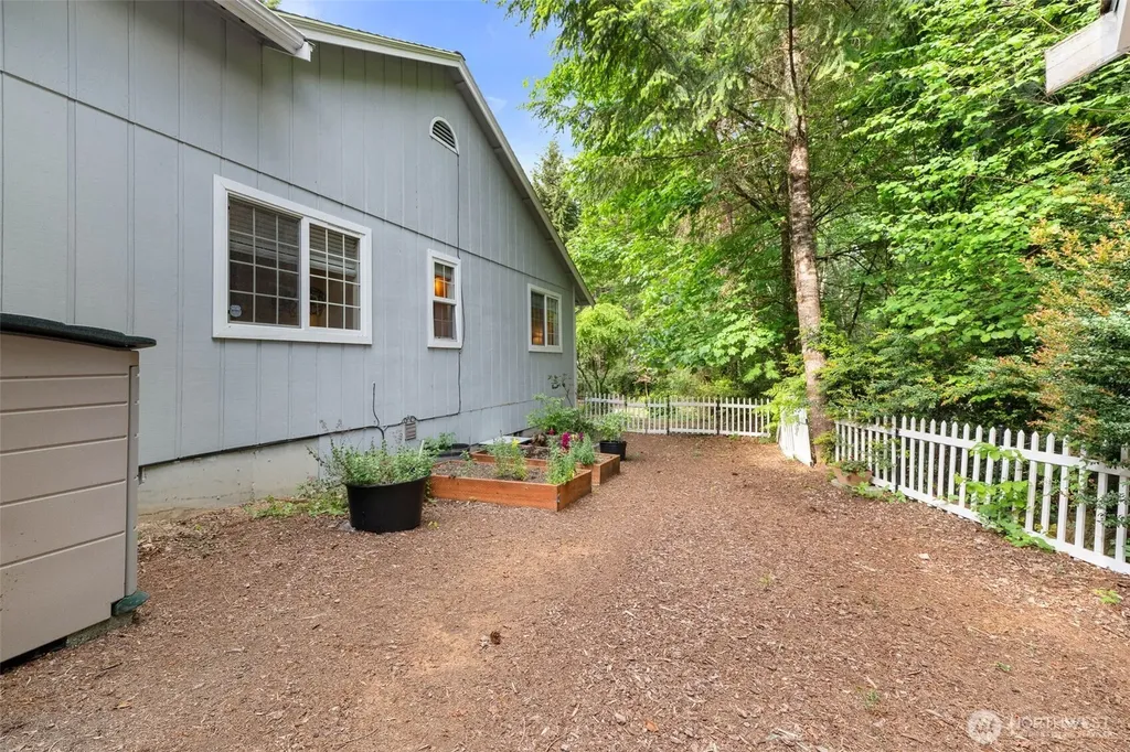 13423 100th Street NW Gig Harbor WA 98329