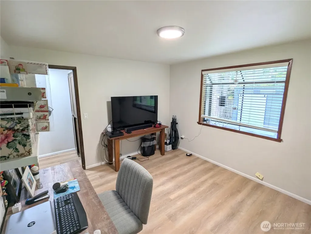 5808 Woodlake Drive W University Place WA 98467