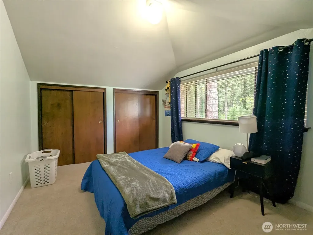 5808 Woodlake Drive W University Place WA 98467