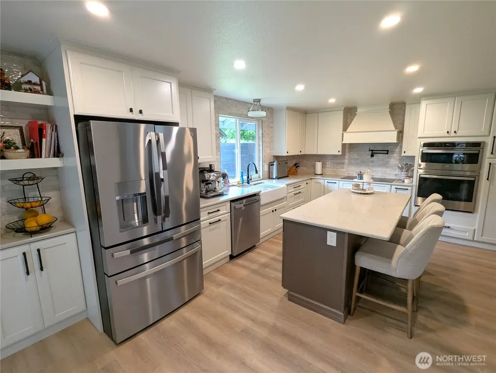5808 Woodlake Drive W University Place WA 98467
