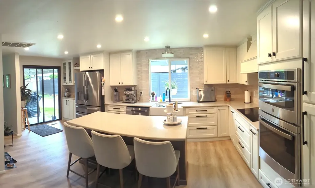 5808 Woodlake Drive W University Place WA 98467