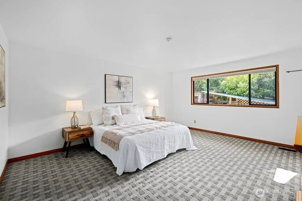 902 7th Avenue S Edmonds WA 98020