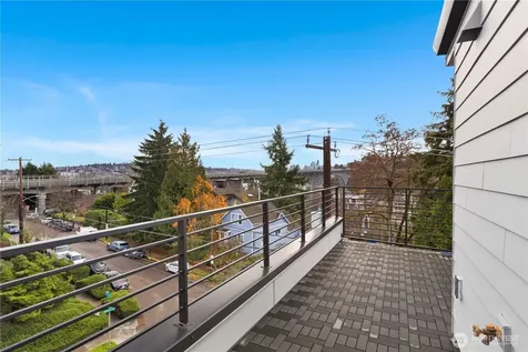 724 N 36th Street Seattle WA 98103
