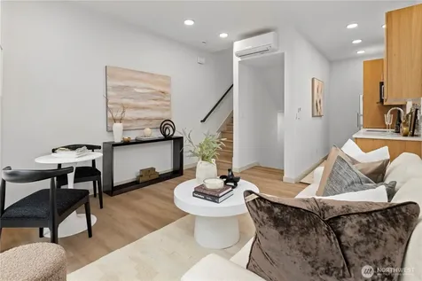 724 N 36th Street Seattle WA 98103