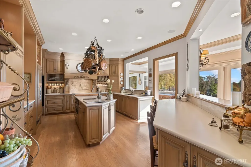 4205 SW Point Robinson Road Vashon WA 98070