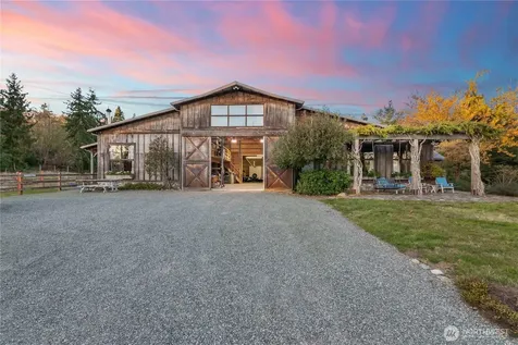 4205 SW Point Robinson Road Vashon WA 98070