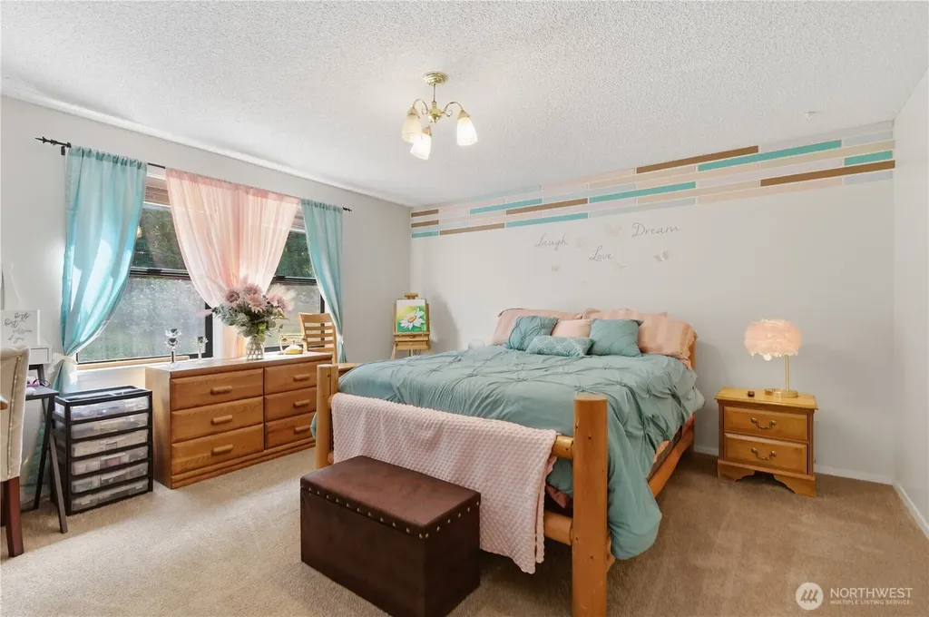 15275 Bandix Road SE Olalla WA 98359