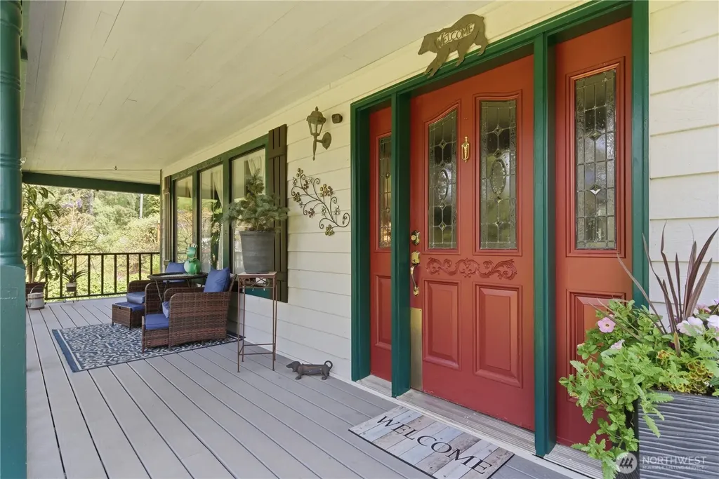 15275 Bandix Road SE Olalla WA 98359