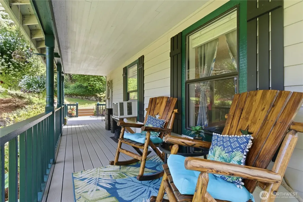 15275 Bandix Road SE Olalla WA 98359