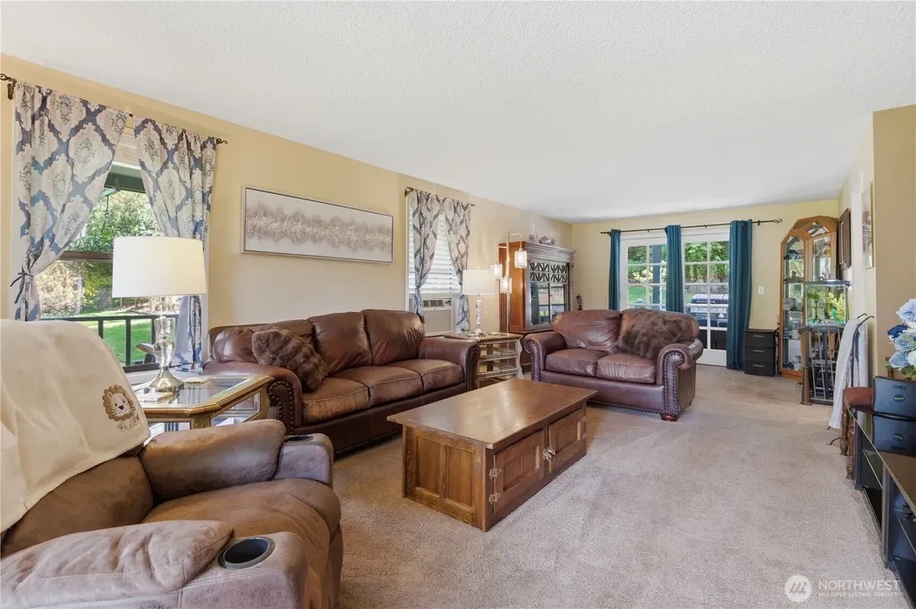 15275 Bandix Road SE Olalla WA 98359