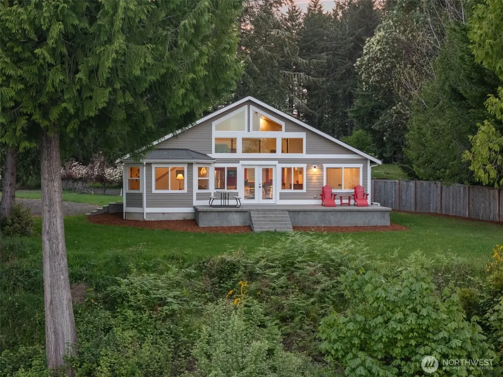 211 E Vineyard Crest Road Grapeview WA 98546
