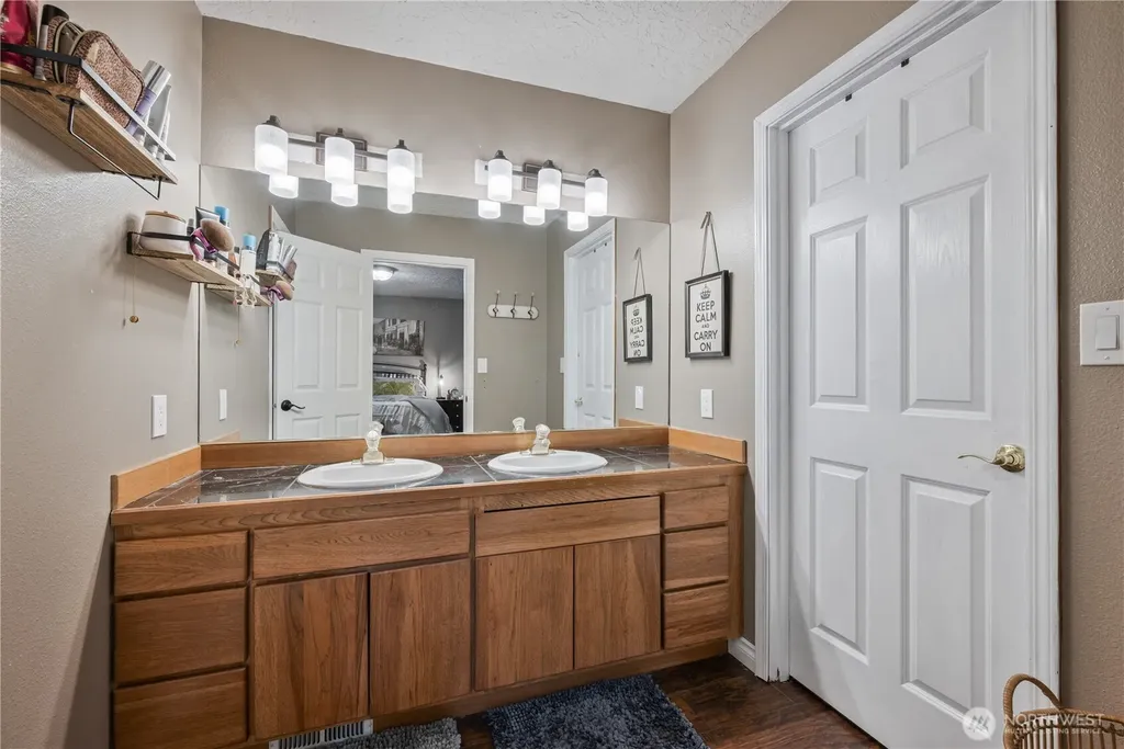 104 Roley Court Kelso WA 98626