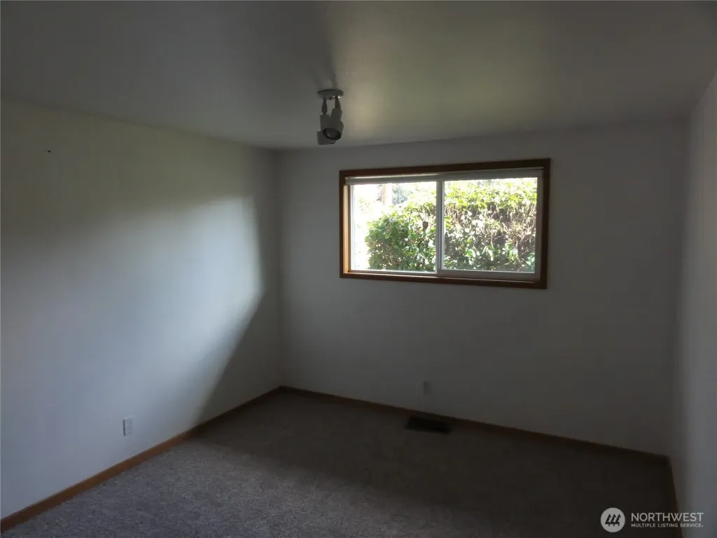 28821 18th Avenue S Federal Way WA 98003