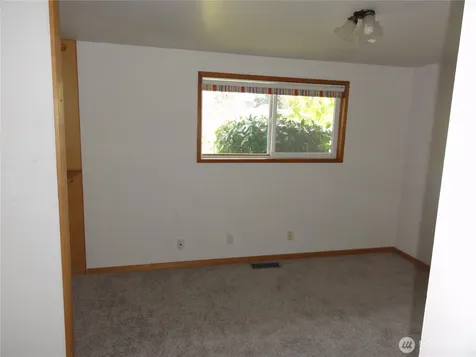 28821 18th Avenue S Federal Way WA 98003