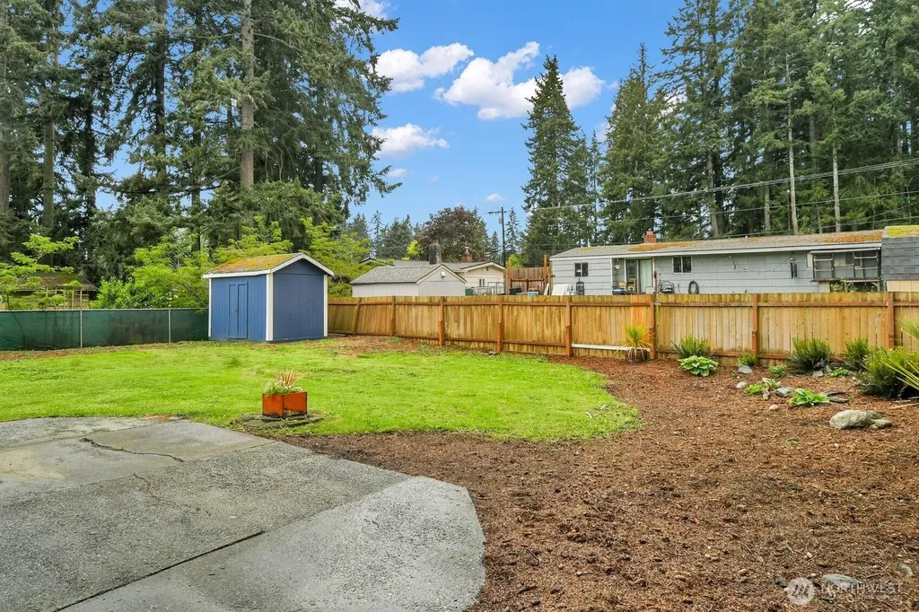 5907 177th Street SW Lynnwood WA 98037
