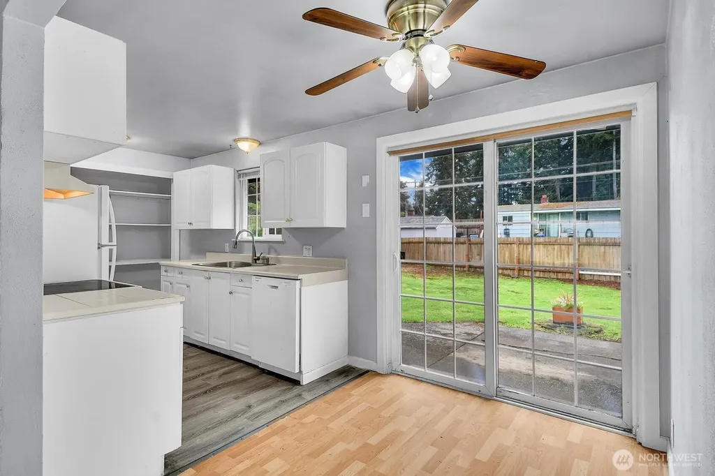 5907 177th Street SW Lynnwood WA 98037